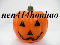 Nến bí ngô ɸ 7,5 cm cao 8 cm: 50.000 đ/cái, ɸ 9 cm cao 9 cm: 60.000 đ/cái