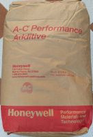 14. Phụ gia AC6 (dạng bột mịn, màu trắng tinh, không mùi): tăng khả năng lưu giữ hương thơm và màu sắc, làm sáp cứng và bóng láng, giảm đốm trắng và lỗ mọt, chống chảy nhểu giọt, nến cháy lâu (tốt hơn Vybar)