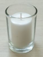 Nến votive, nến thả ly ɸ 3,7 cm, cao 4 cm: 4.070 - 5.500 đ/cái (vỉ 10 cái)