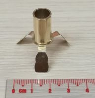 Giá đỡ tim bấc đèn dầu 3 chân cao 3,5 cm: 8.000 - 10.000 đ/cái