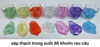 2. Sáp thạch trong suốt: đổ khuôn rau câu đơn giản (6 màu, hết màu trắng). Không làm nến thơm