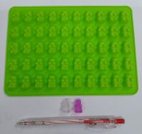 Khuôn silicon 50 con gấu mini (cao 2 cm, ngang 1 cm, dày 1 cm): 20.000 đ/vỉ, 6 vỉ = 100.000 đ